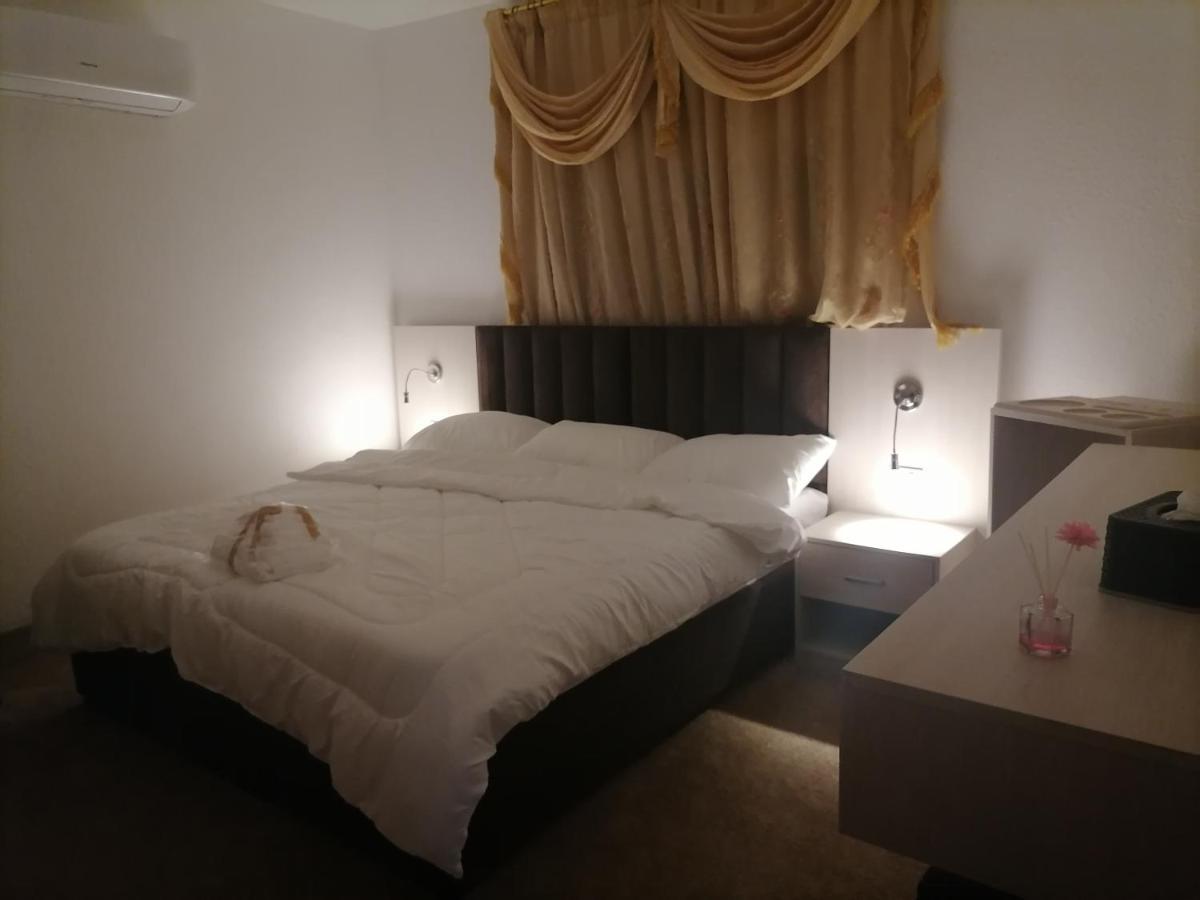 Petra Glamour Hostel Aţ Ţayyibah Dış mekan fotoğraf